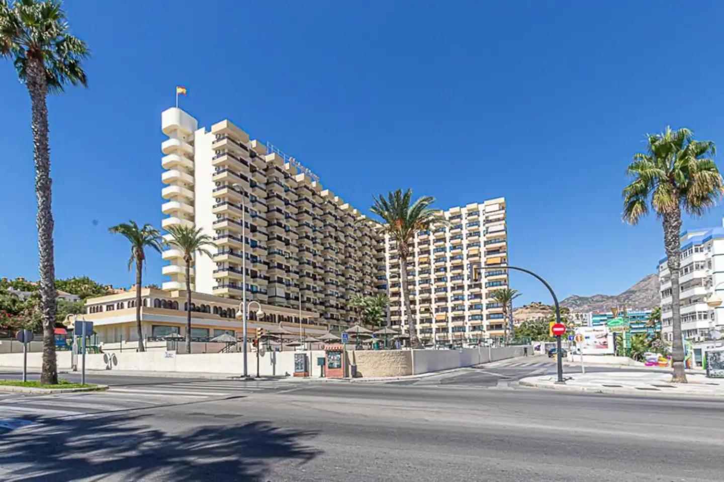 Encantador Apartamento En Primera Linea De Playa Benalmádena Kültér fotó